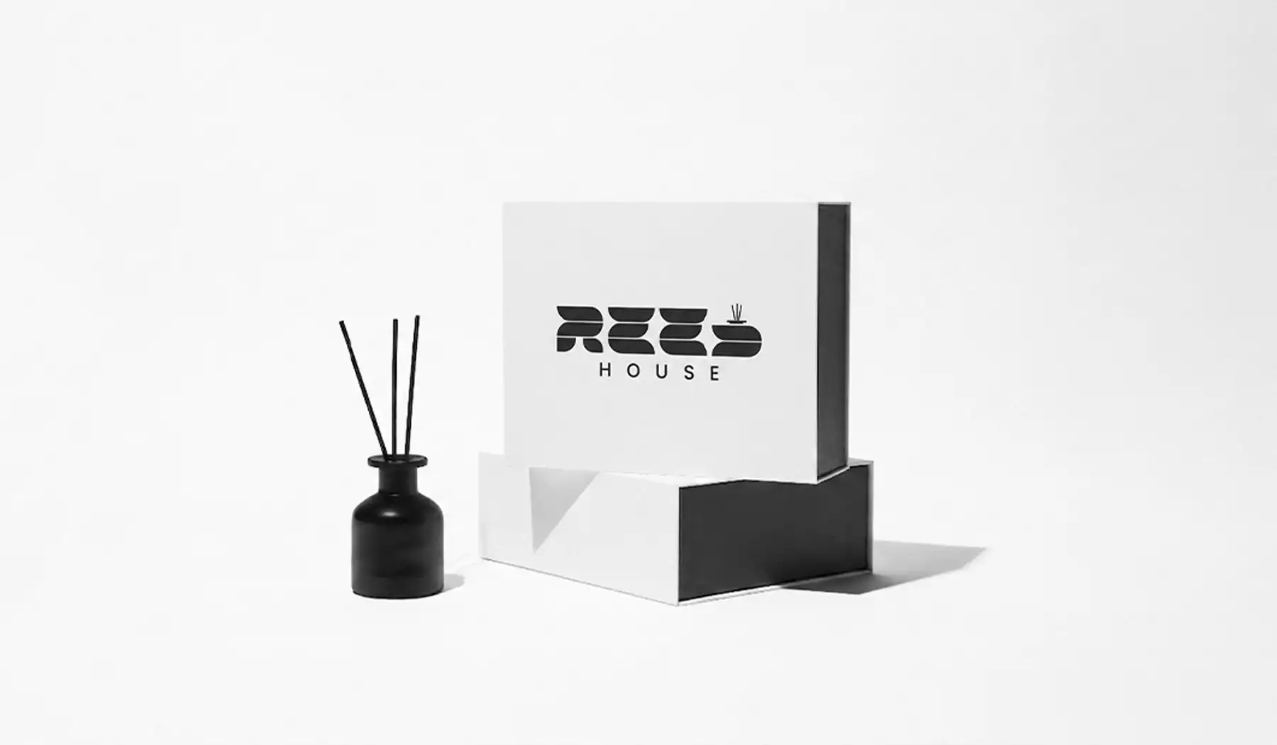 Reed7 - Stracct Marketing Solutions - Crafting Brands That Build Legacies
